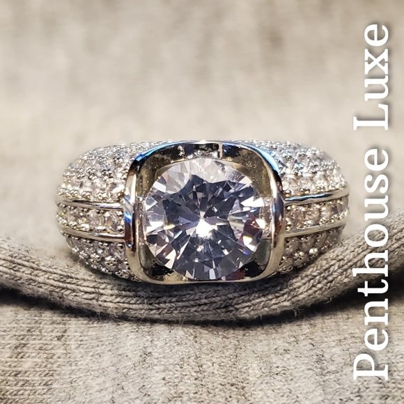 FINAL RESTOCK!! Floating Crystal Cocktail Ring - Picture 1 of 6